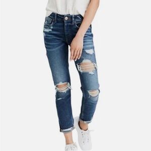 American Eagle Stretch Tomgirl High Rise Distressed Jeans